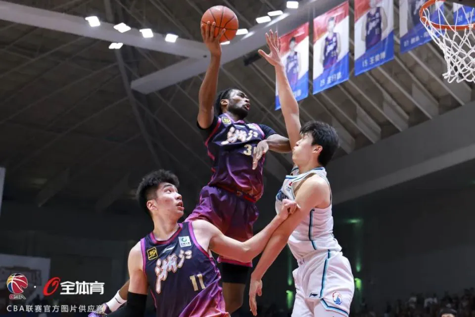 业余爱好者如何在智能场馆提升篮球技能_2